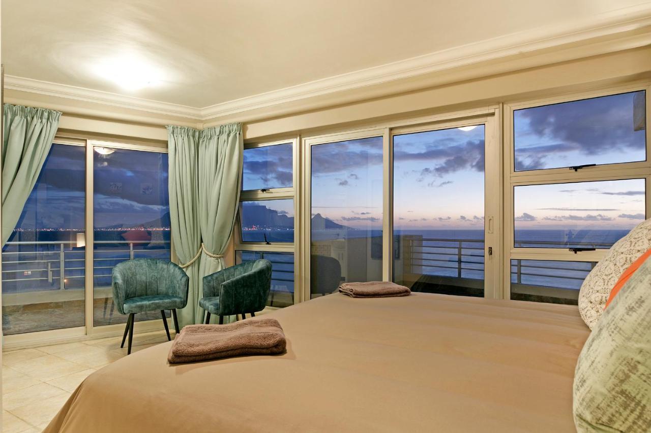 Penthouse-style Living,self Checkin,king Beds * Kaapstad