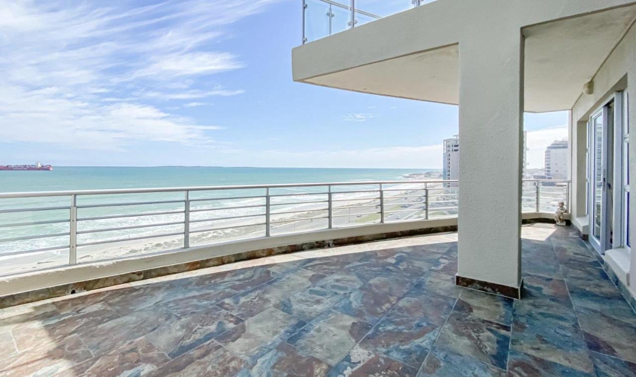 Penthouse-style Living,self Checkin,king Beds Kaapstad